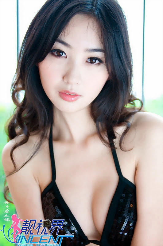 Chinese lady in popular bikini, Sexy