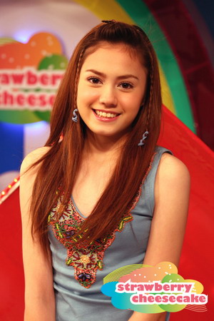 Strawberry Cheese Cake TV3 Thai Super Star so pretty girl.