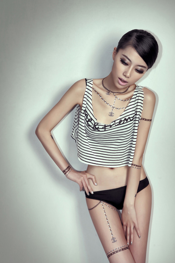 Yang Li (Lacee) Sexy lady with beautiful tattoo, she come from Nanjing, China