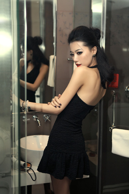 Yang Li (Lacee) Sexy lady with beautiful tattoo, she come from Nanjing, China