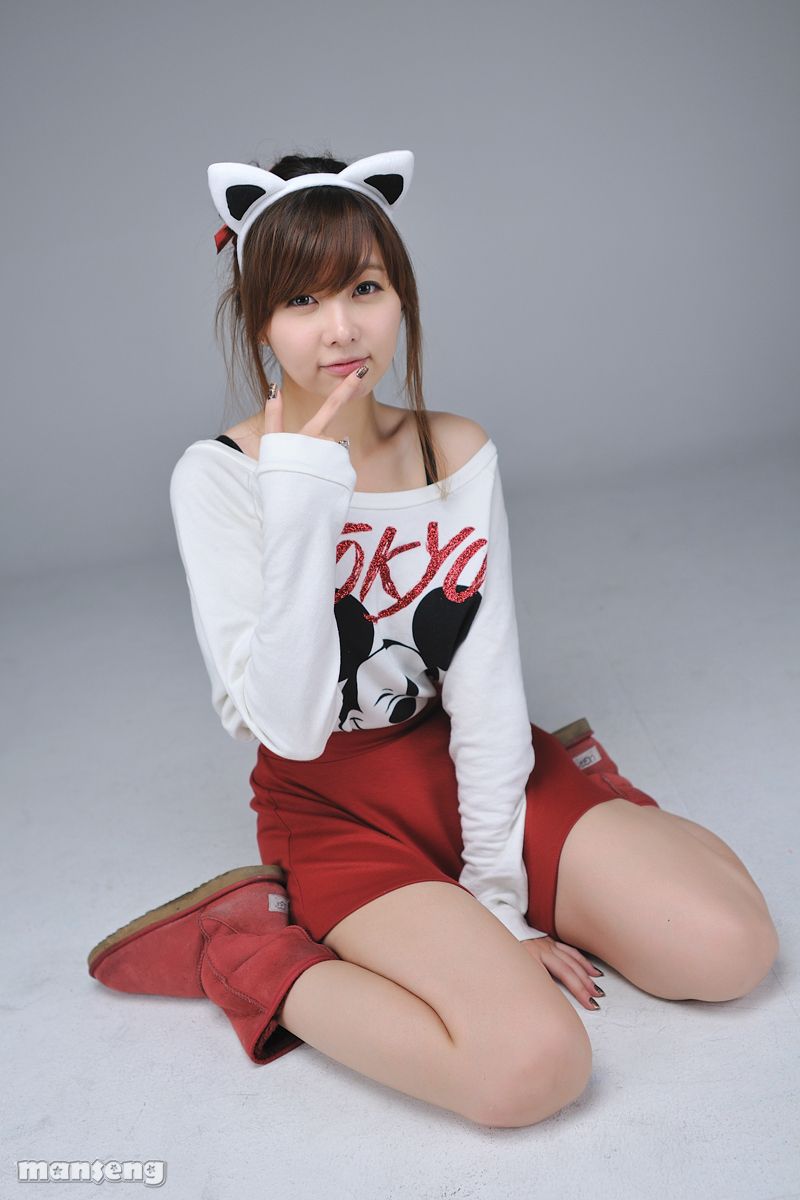 Cute Korean Model Jung Se On with Tokyo Mickey shirt and maroon mini skirt