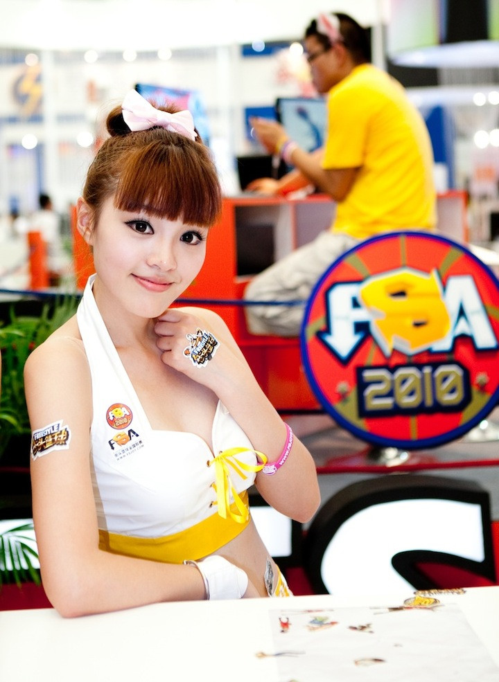 Pretty lady and Sexy with China Joy