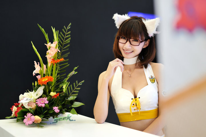 Pretty lady and Sexy with China Joy