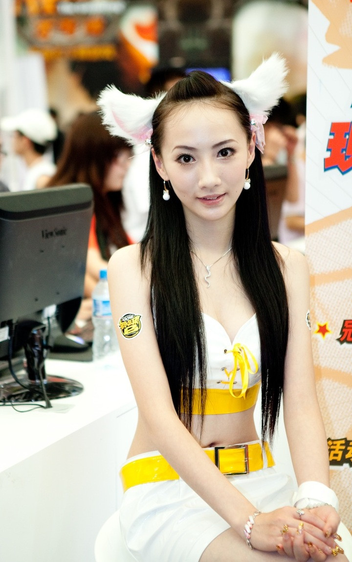 Pretty lady and Sexy with China Joy