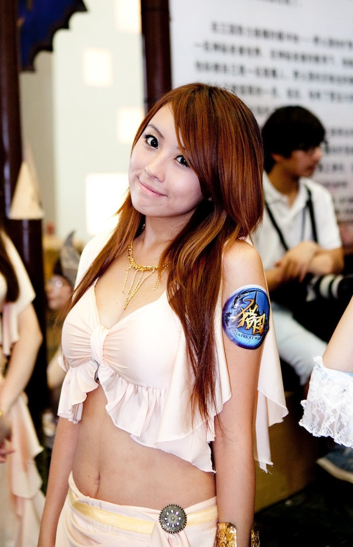 Pretty lady and Sexy with China Joy