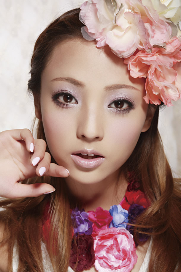 Beautiful Asian lady  in many style