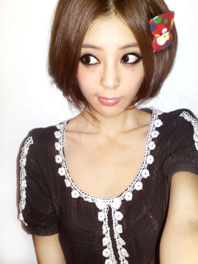 Beautiful Asian lady  in many style