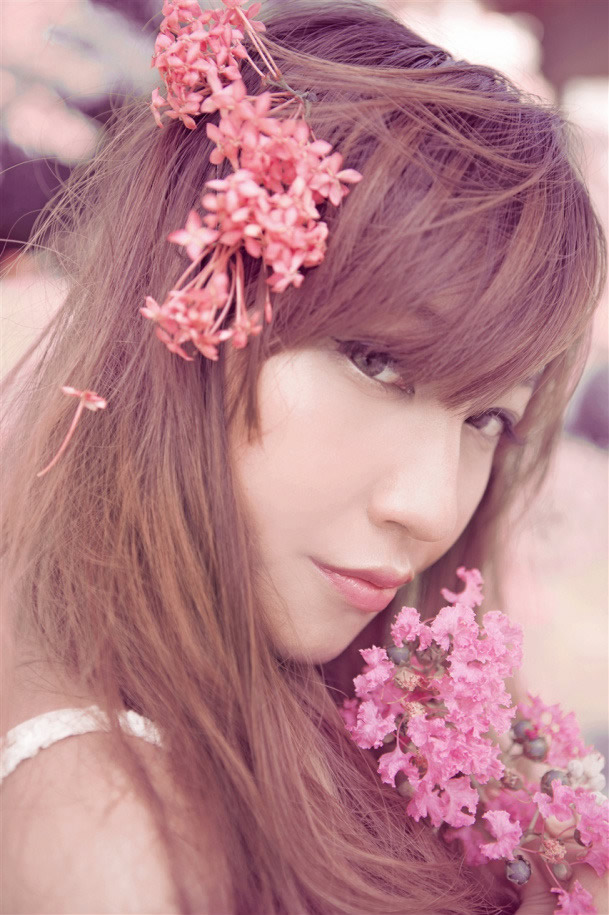 Beautiful Asian lady  in many style