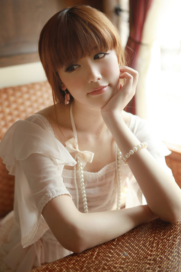 Beautiful Asian lady  in many style