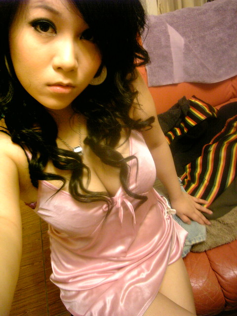 Asian Hot girl so cute and sexy
