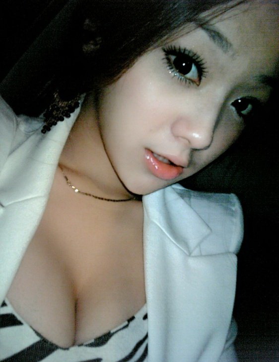 Asian Hot girl so cute and sexy