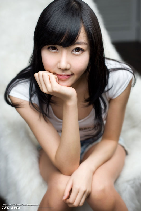 Choi Byul-I Aisian model