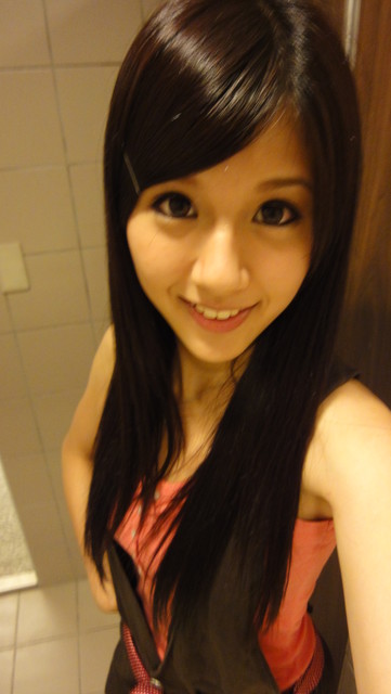 Taiwan Girl with big eyes, so Cute