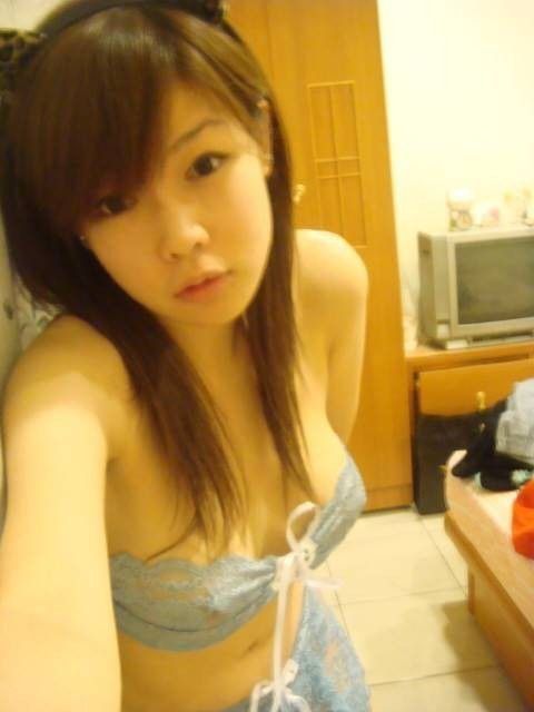 Xu Xiangting (Yoyo) Top Asian Sexy lady with her Big size.