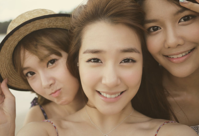 Holiday, with SNSD Girls Generation