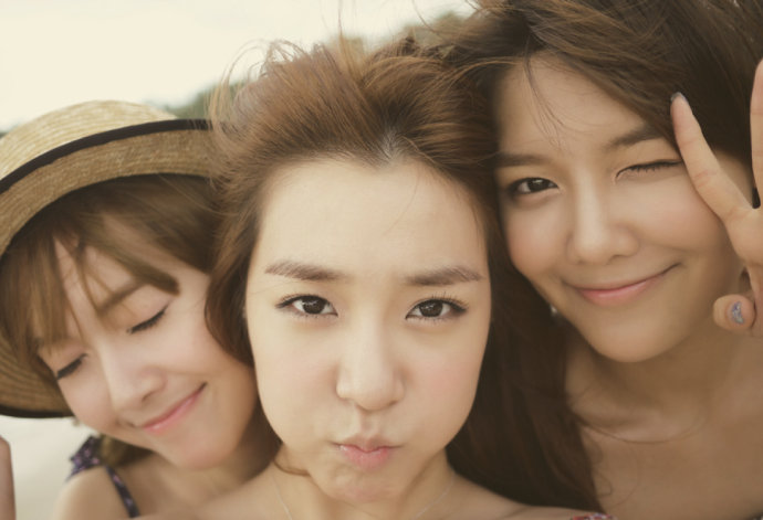 Holiday, with SNSD Girls Generation