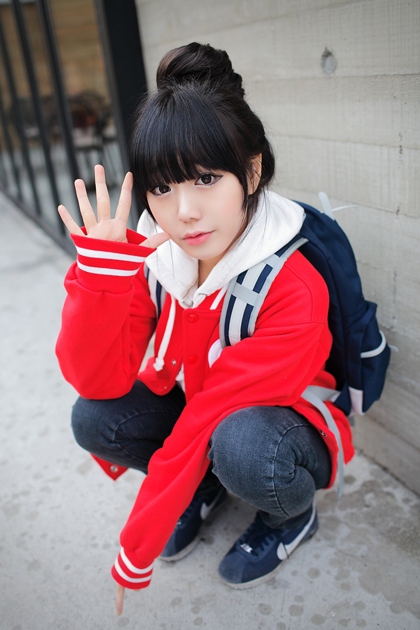 Beautiful Korean girl, so cute in her style