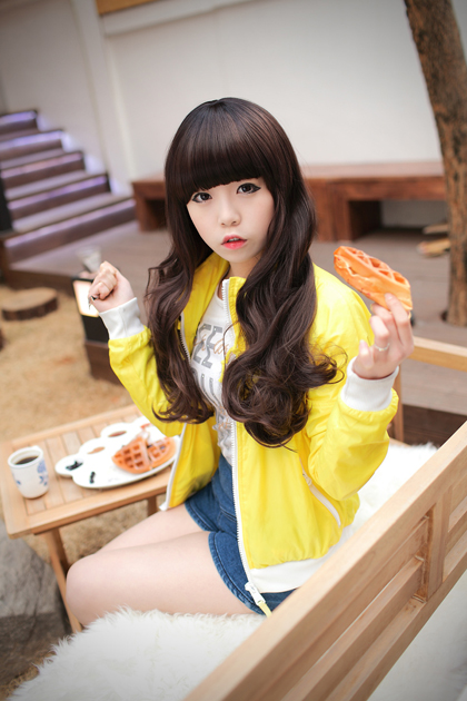 Beautiful Korean girl, so cute in her style