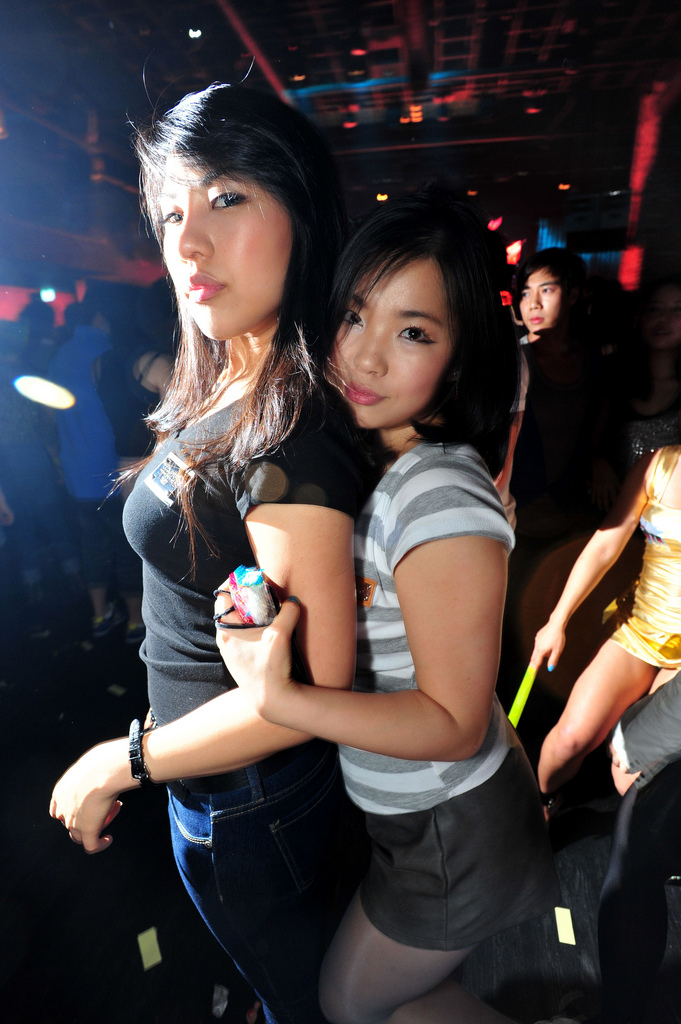 Hot korean club girls are out at the clubs in seoul