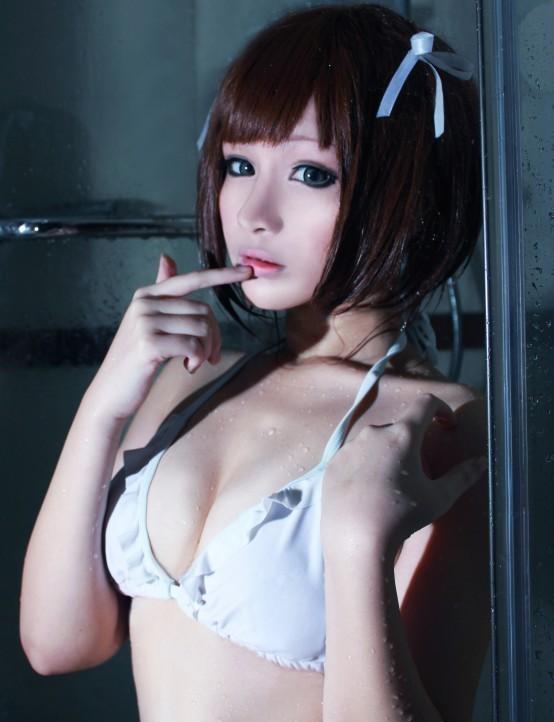 Men Coser Barbie girl with cute swimsuit