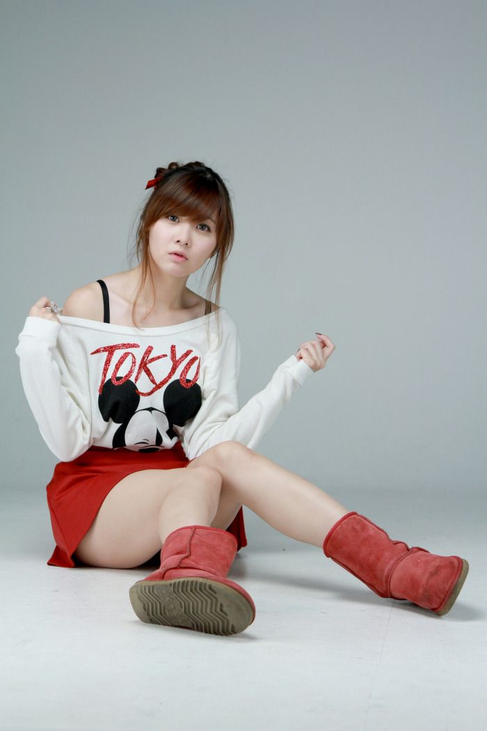 Cute Korean Model Jung Se On with Tokyo Mickey shirt and maroon mini skirt