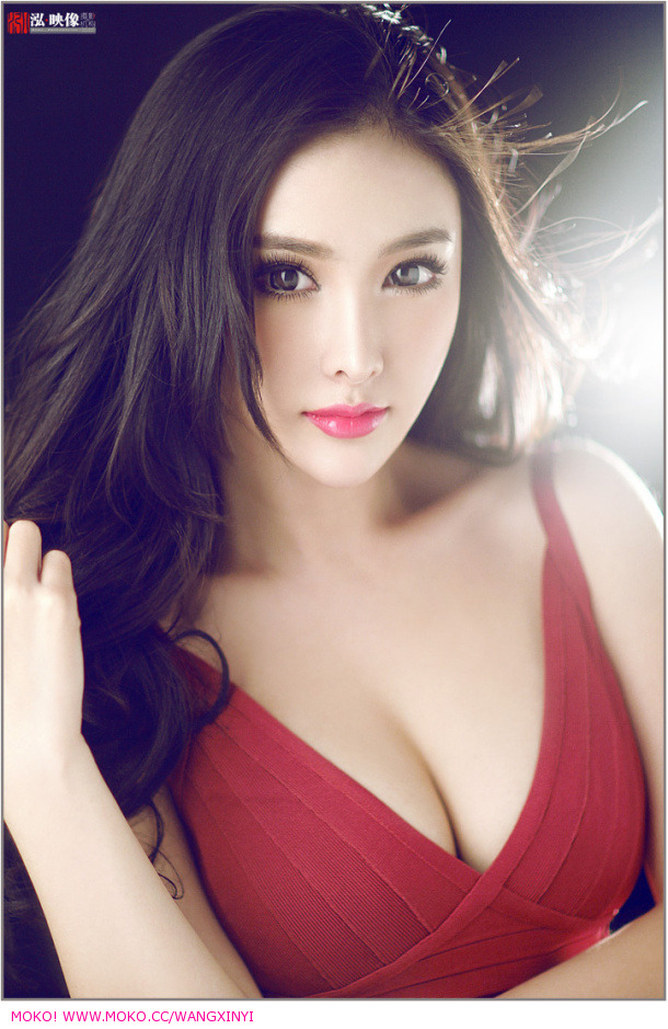 Wang Xin Yi so seyx with red beauty dress