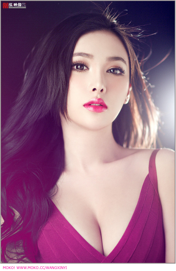 Wang Xin Yi so seyx with red beauty dress