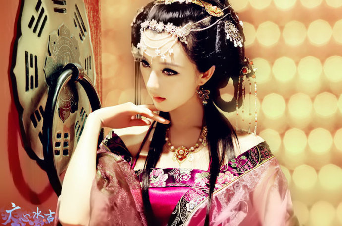 Chinese lady so beautiful with native costume
