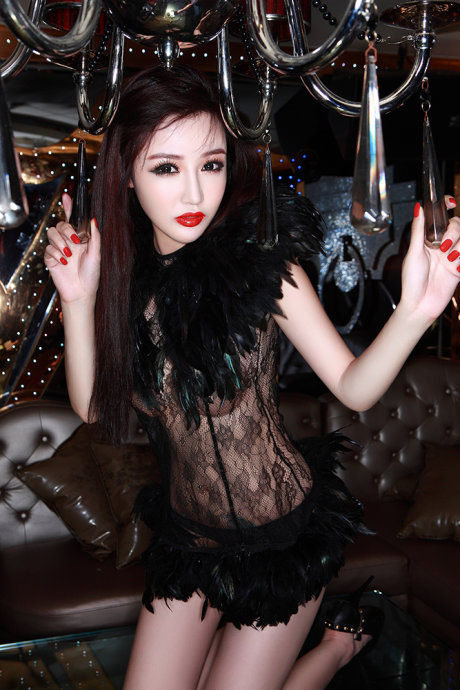 Kitty Shi Zi Jia Chinese Super Model so Sexy