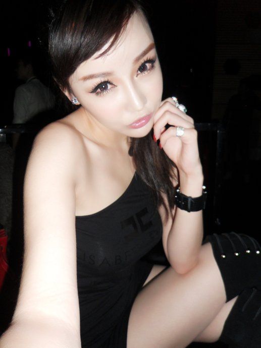 Kitty Shi Zi Jia Chinese Super Model so Sexy