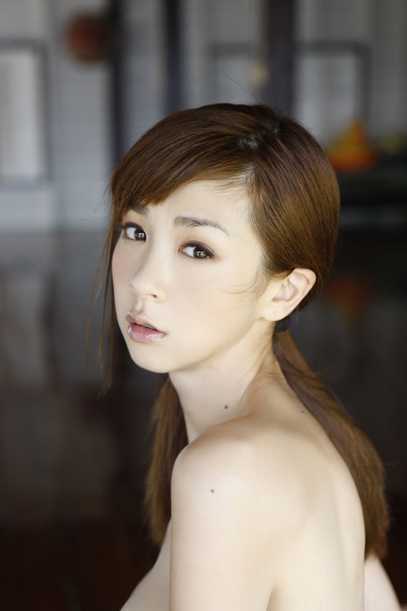 Aki Hoshino Japanese baby face lady so cute and very sexy