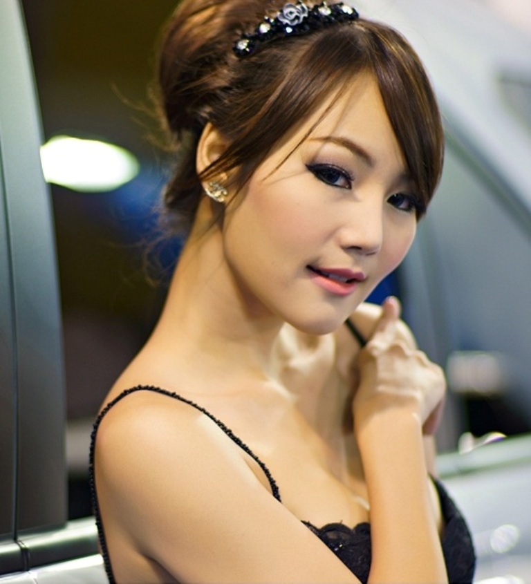 NING Pretty Thai lady First Auto Show Thailand 2012