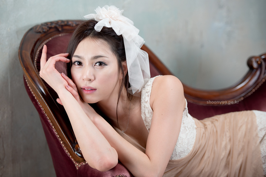 Ju Da Ha Beautiful Asian lady