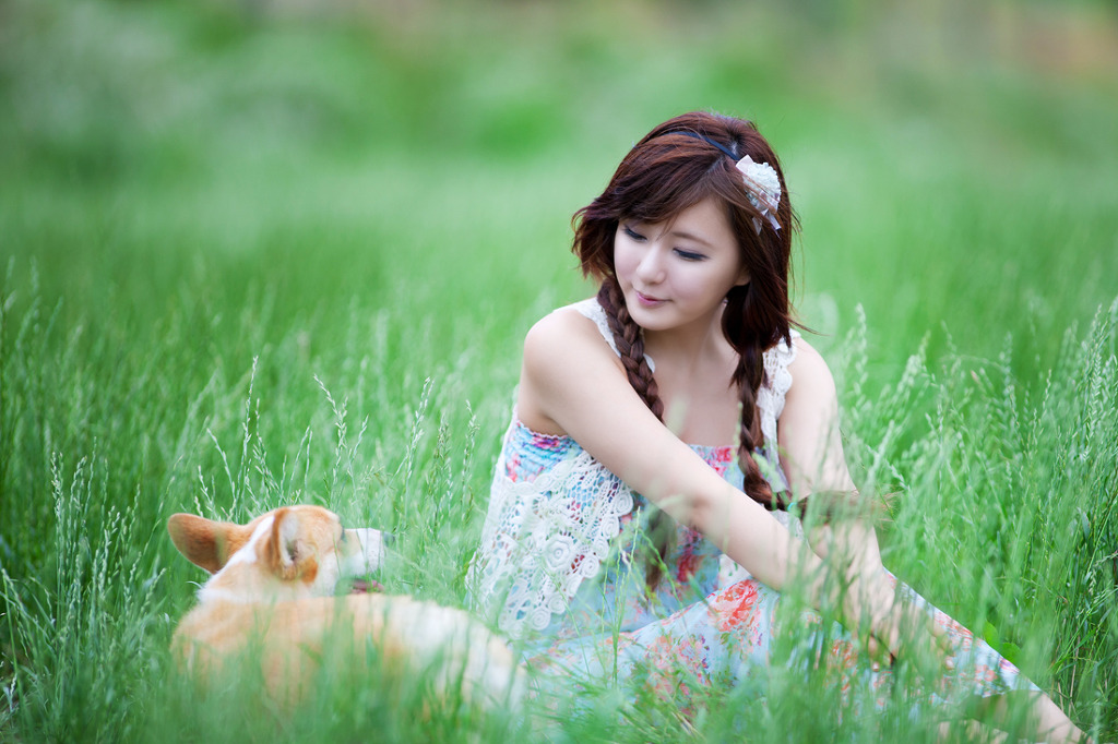 Ryu Ji Hye Beautiful Korean Lady on  Flower Dresses Album