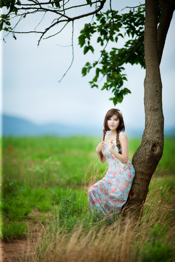Ryu Ji Hye Beautiful Korean Lady on  Flower Dresses Album