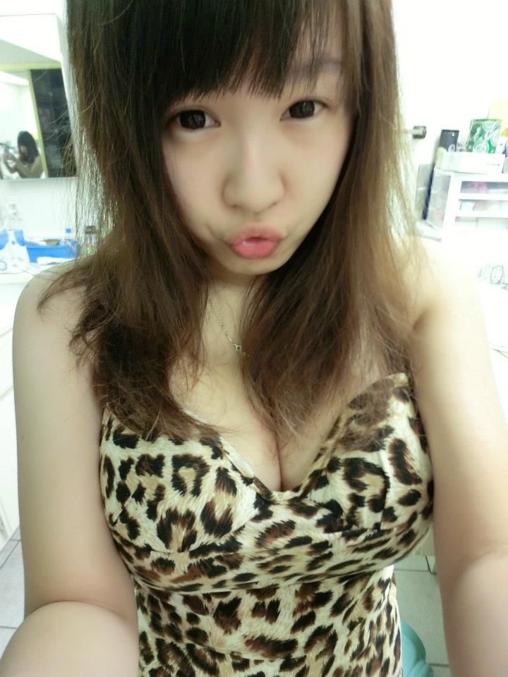 Asian Baby Face lady so Cute with her sexy body