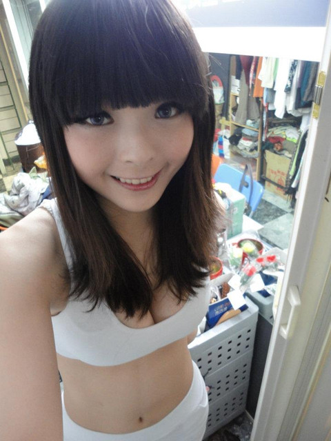 Taiwan Girl so Pretty with Sexy white underware suite