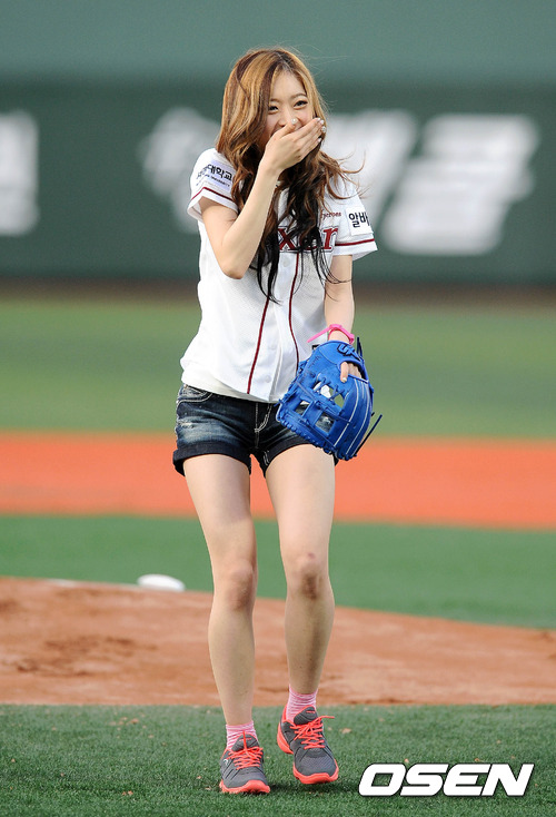 Girl Group Korean Superstar at ballpark Mok 2012, Seoul