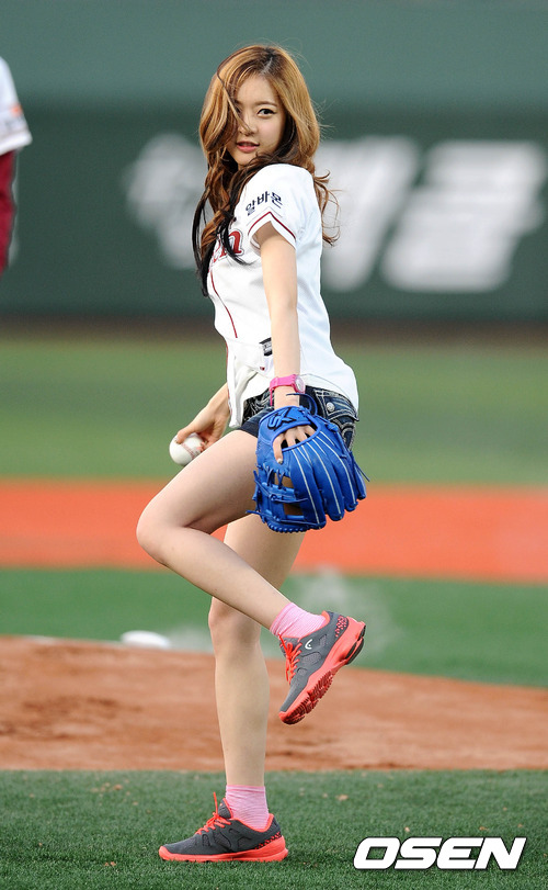 Girl Group Korean Superstar at ballpark Mok 2012, Seoul