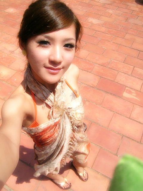 Maggie Sexy Asian Lady So Cute with Her self-photo