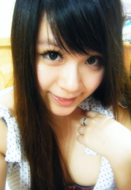 Sasa Akane Cute Student with Her Privacy Self-photo