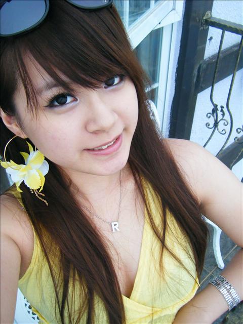 Sasa Akane Cute Student with Her Privacy Self-photo