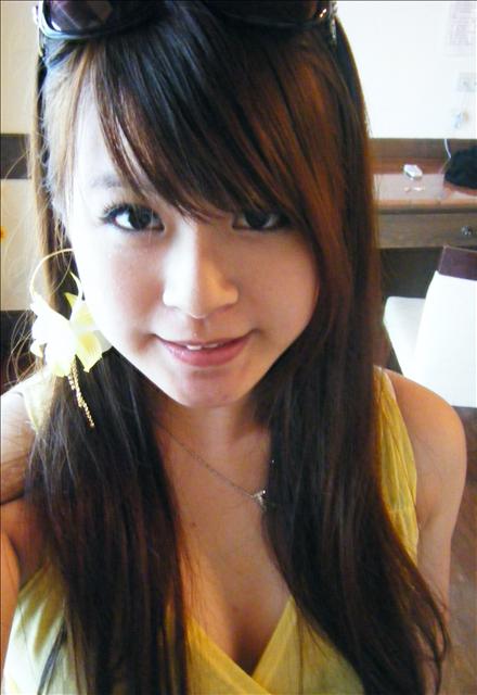 Sasa Akane Cute Student with Her Privacy Self-photo