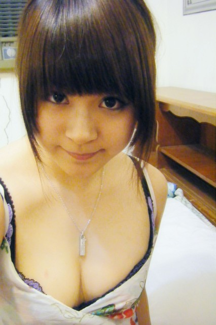 Sasa Akane Cute Student with Her Privacy Self-photo