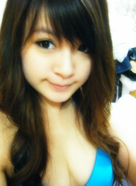 Sasa Akane Cute Student with Her Privacy Self-photo