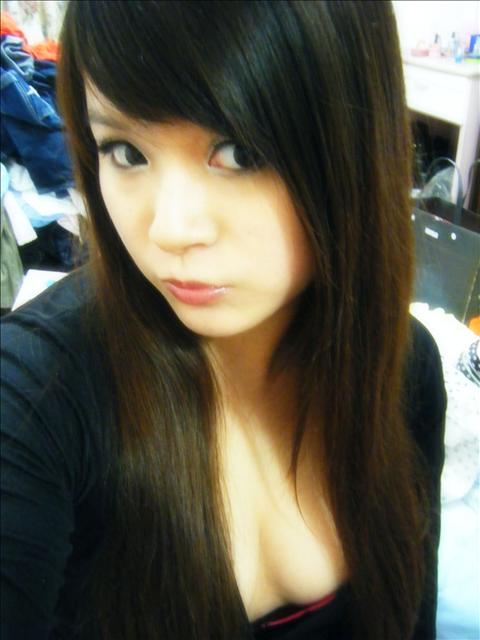 Sasa Akane Cute Student with Her Privacy Self-photo