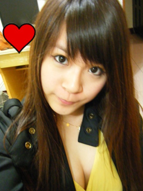 Sasa Akane Cute Student with Her Privacy Self-photo