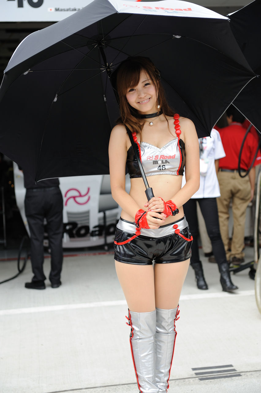 Pretty Lady at racing contest