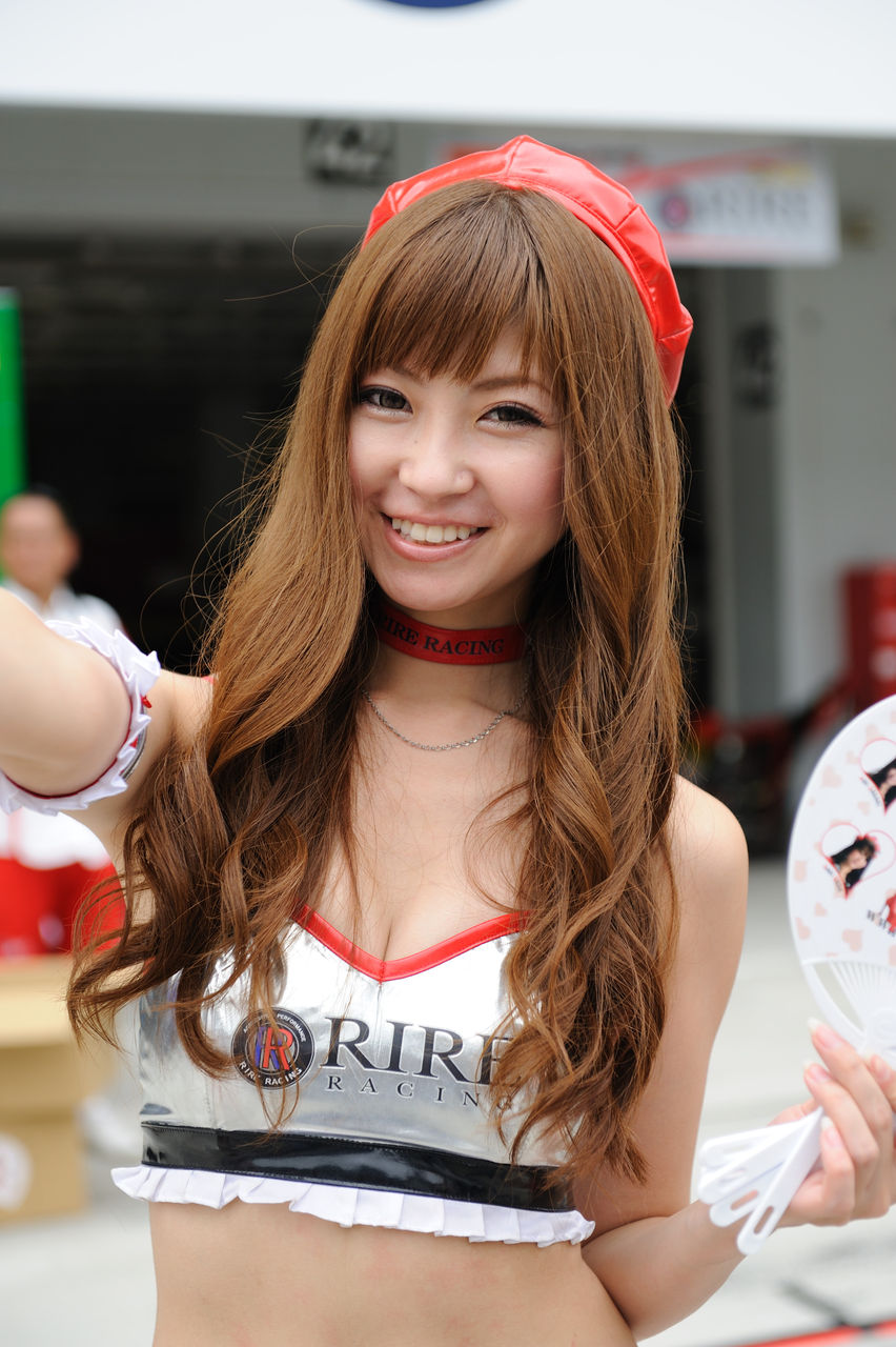 Pretty Lady at racing contest