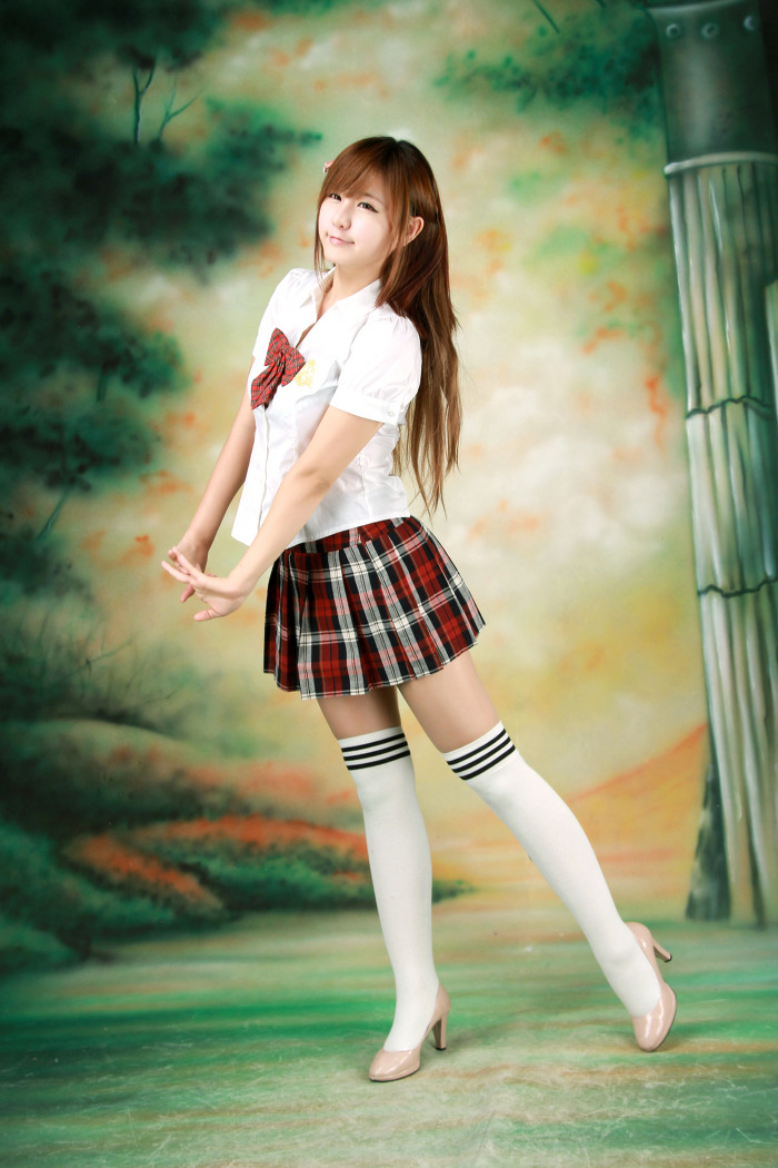 Ryu Ji Hye Korean Model in Student uniform